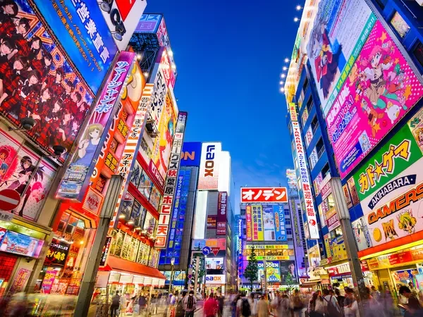 Tokyo skyline Shibuya crossing Japan