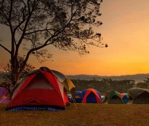 Evenings centered around views and shared moments