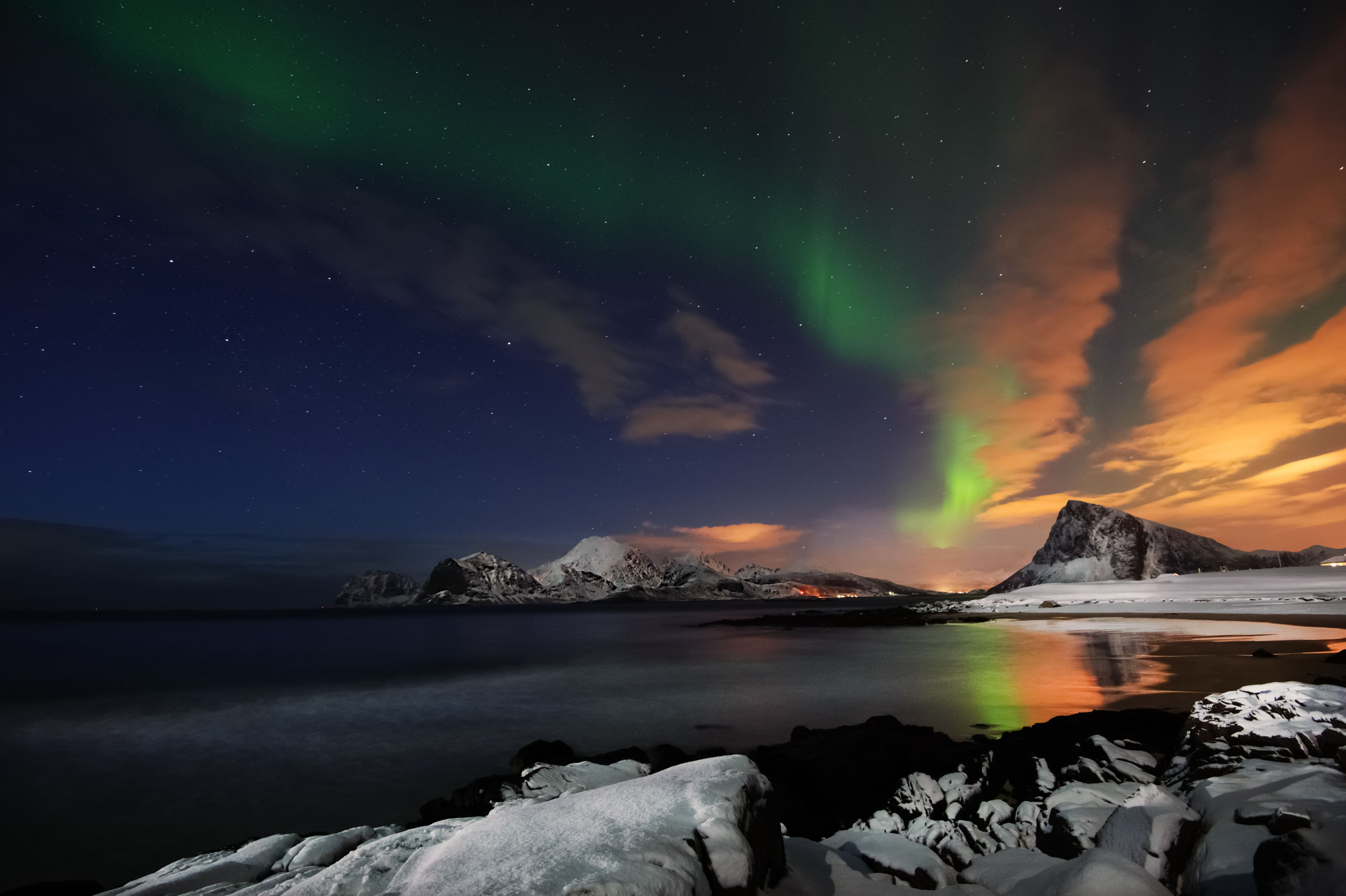 Christmas holidays in Norway 2026 with Northern Lights snowy winter and festive cities